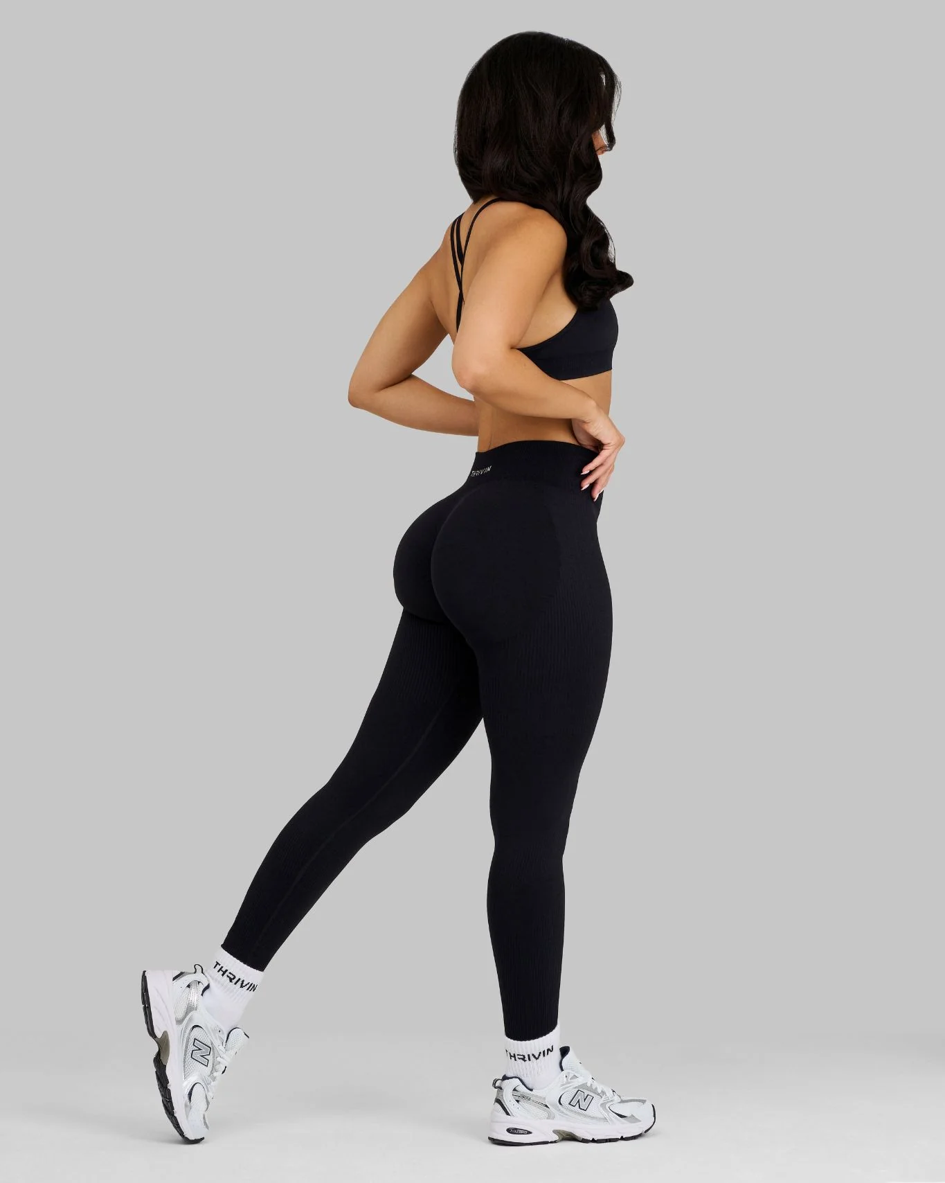 Elevate™ Sculpting Mid Waist Scrunch Leggings | Night Black - Image 3